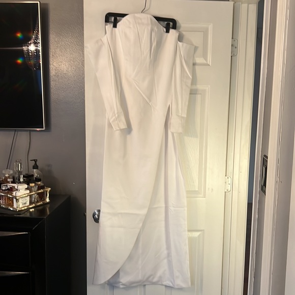 Encinal Evening Gown - Picture 11 of 13